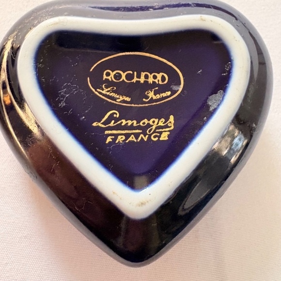 Vintage Limoges Rochard France Cobalt Blue & Gold Hand Painted Heart Box - Picture 8 of 10